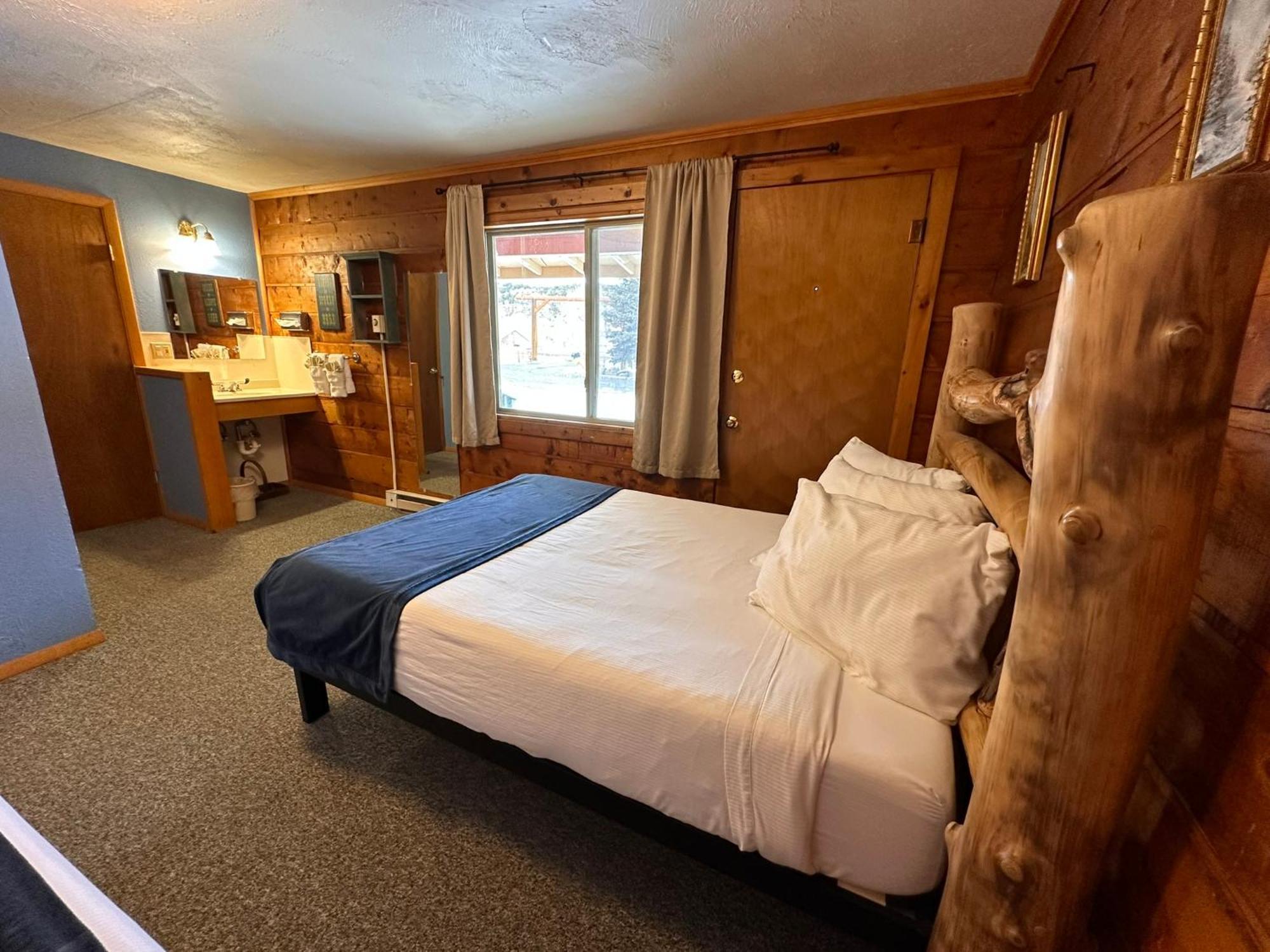 Ute Bluff Lodge, Cabins And Rv Park Саут-Форк Экстерьер фото